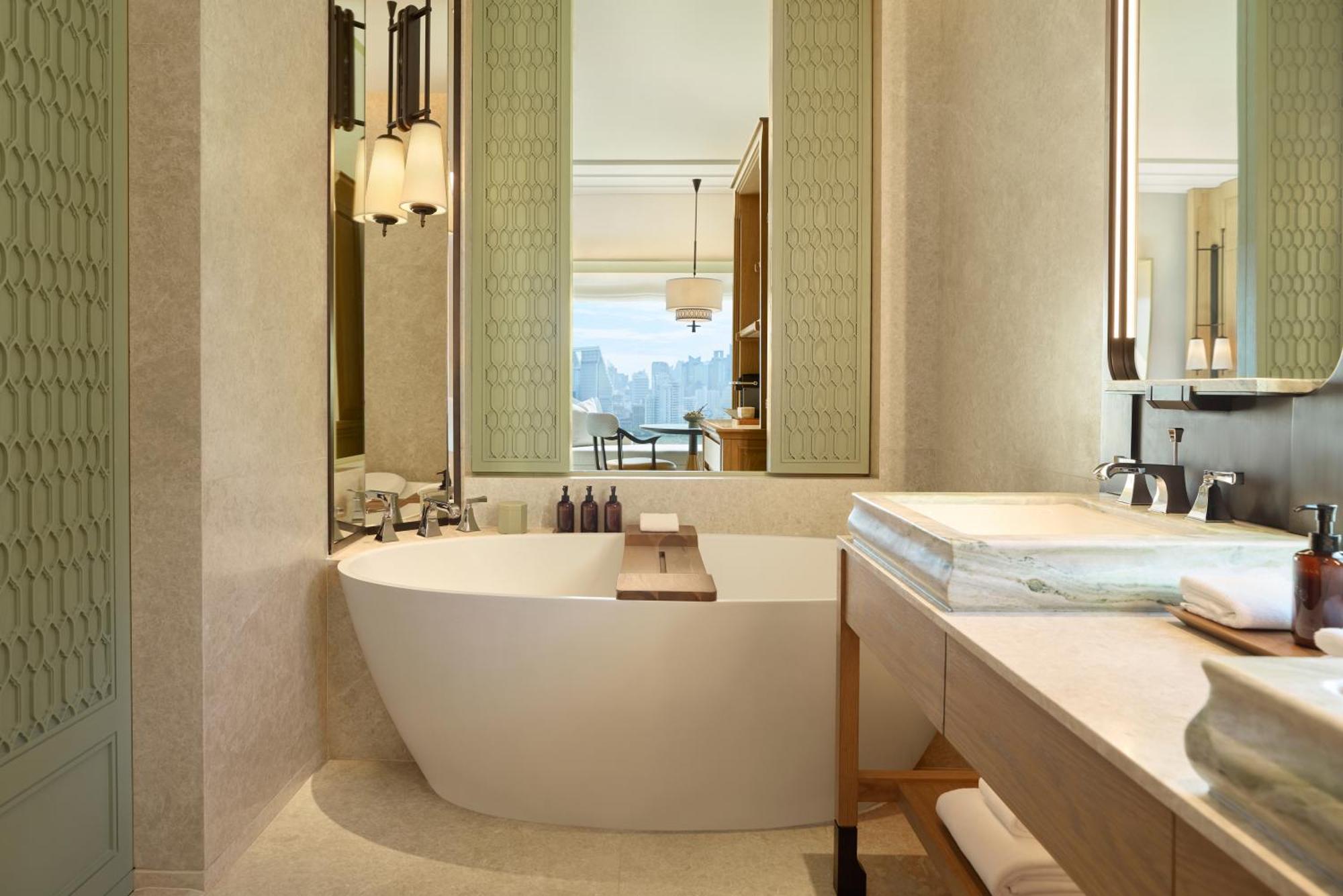 Dusit Thani Bangkok Exterior photo
