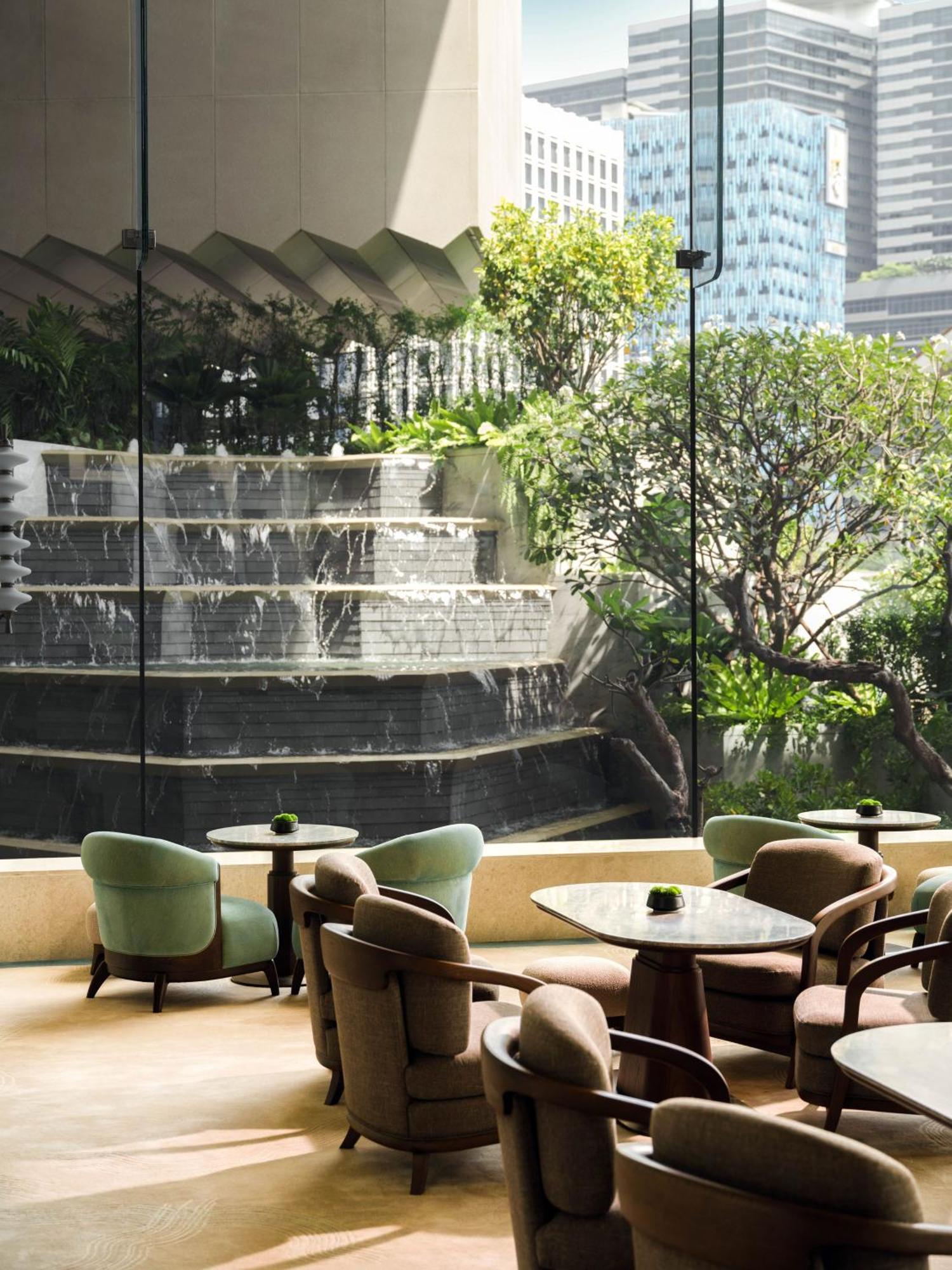 Dusit Thani Bangkok Exterior photo